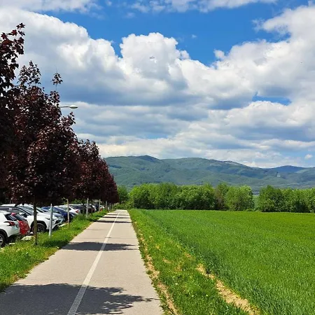 One-room Apartment-around Bojnice بريفيدزا